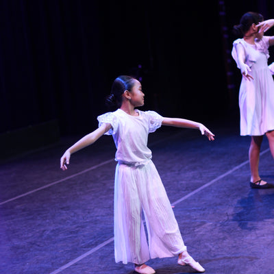 Ballet III class at Center Stage