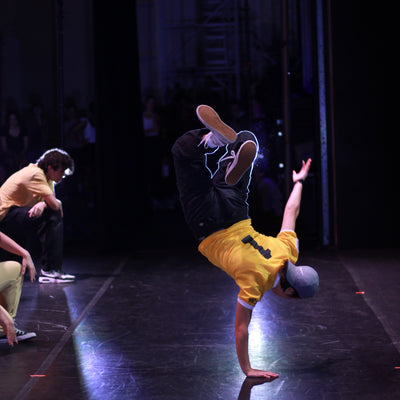 Int. / Adv. Breaking class at Center Stage